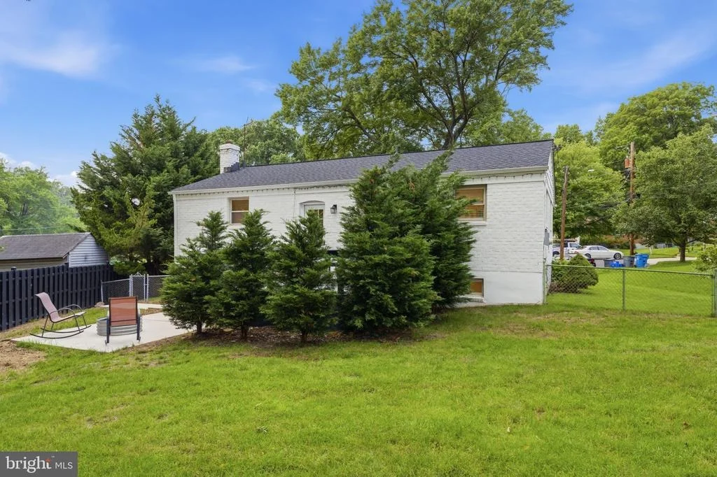 Photo of 10811 TENBROOK COURT