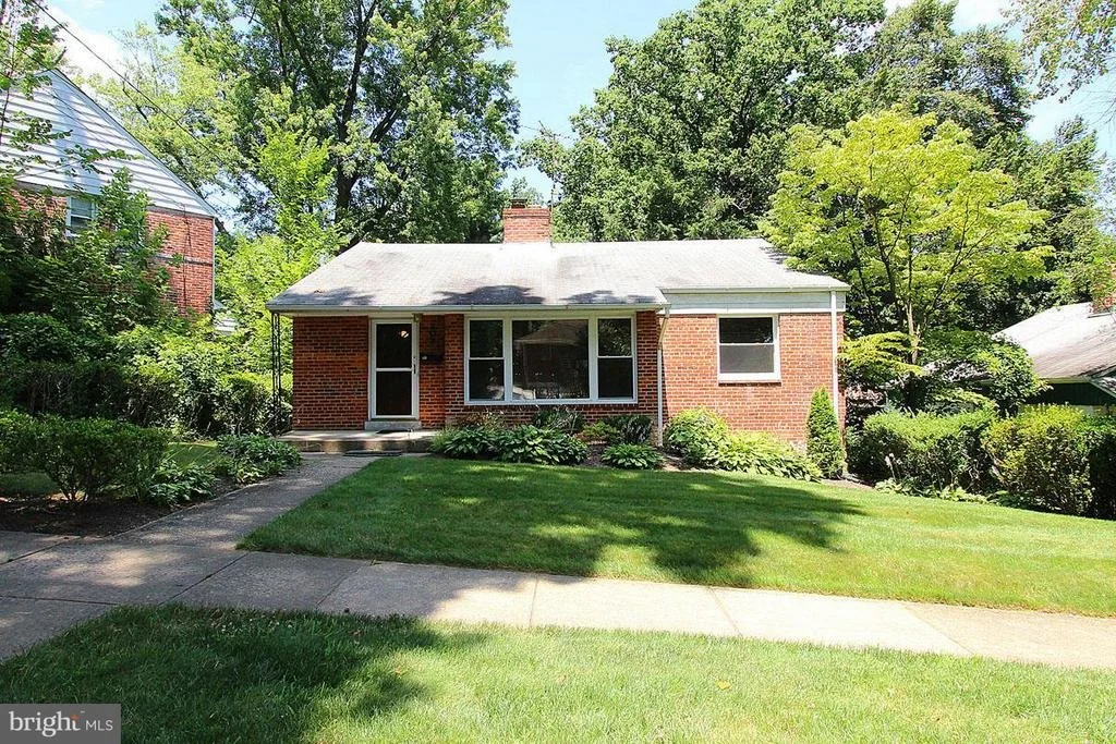 Photo of 202 SCHUYLER ROAD E