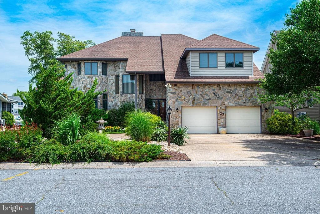 Photo of 23 HARLAN TRACE