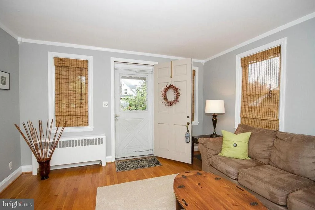 Photo of 806 WARWICK ROAD