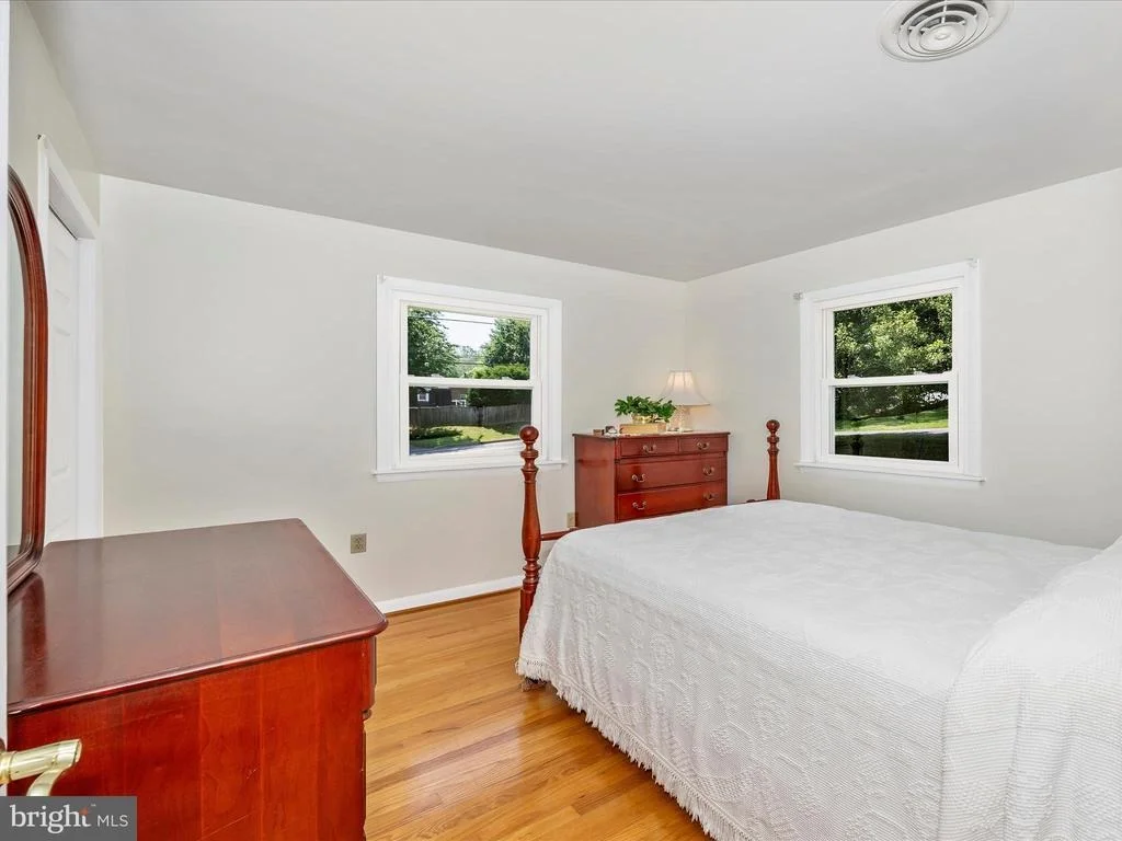 Photo of 5634 SHOOKSTOWN ROAD