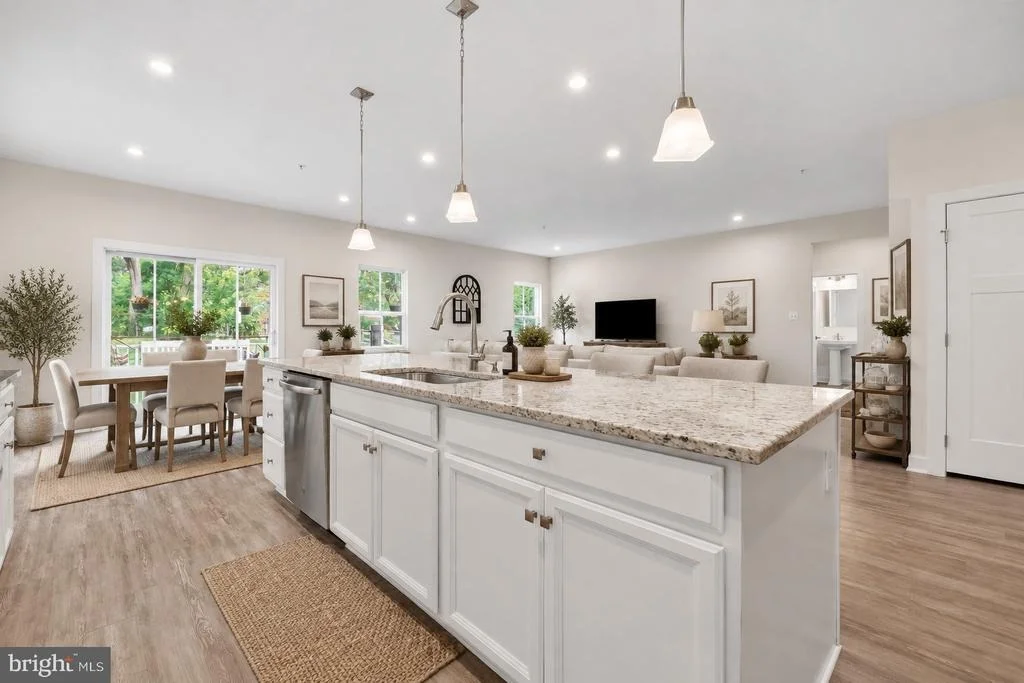 Photo of 1124 FUTURITY STREET