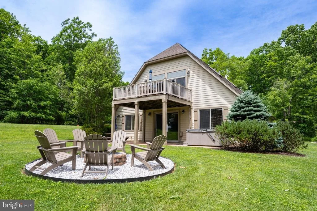Photo of 110 NORTHLAKE DRIVE