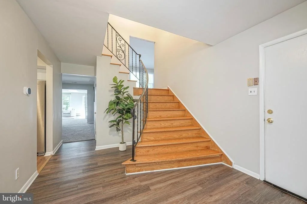 Photo of 1016 EAGLE LANE