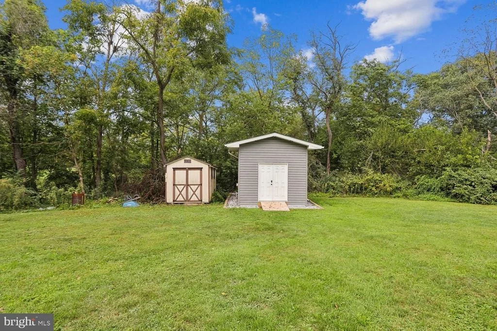 Photo of 5611 BOWERS ROAD