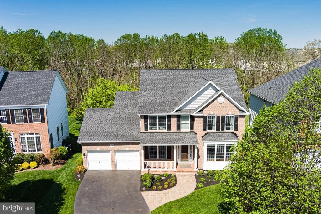 Photo of 9703 ROYAL CREST CIRCLE