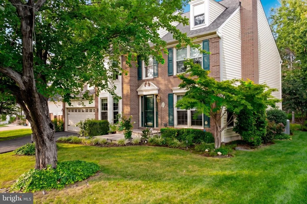 Photo of 1316 SUMMERFIELD DRIVE