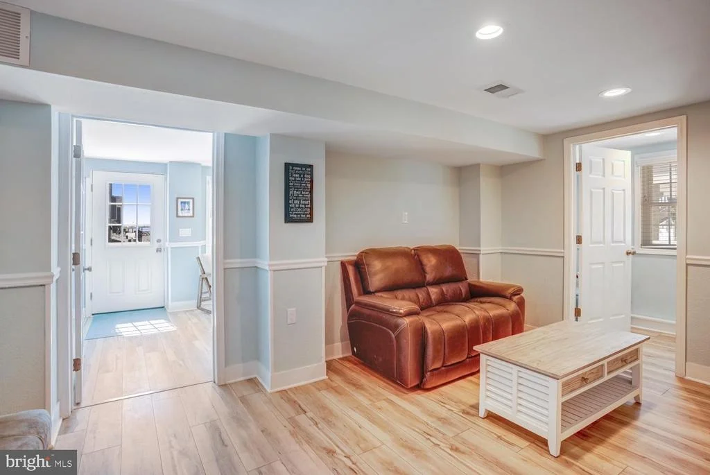 Photo of 20 CARROLL AVENUE
