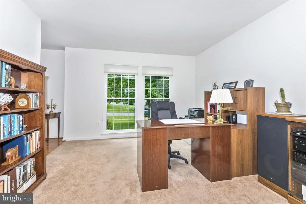 Photo of 4106 BENNINGTON PLACE W