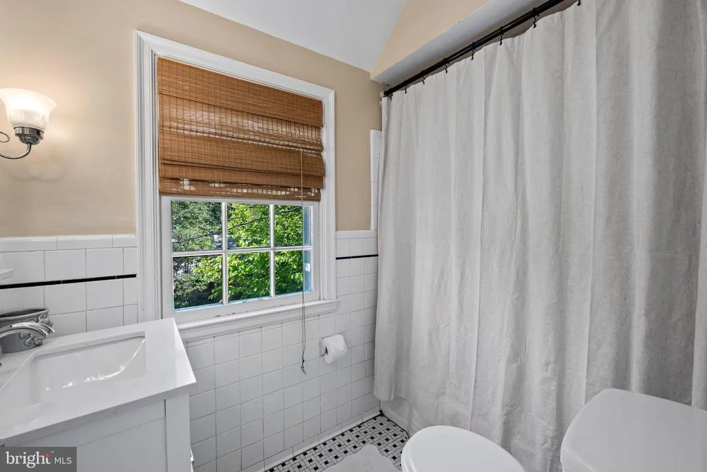 Photo of 330 BROADMOOR ROAD