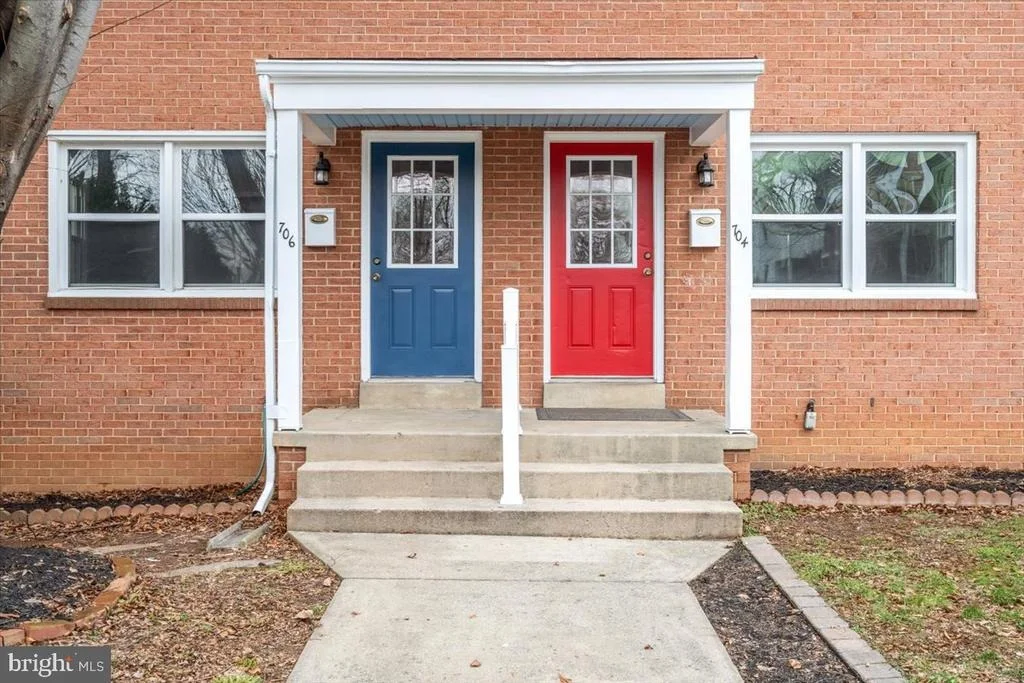 Photo of 706 TRAIL AVENUE