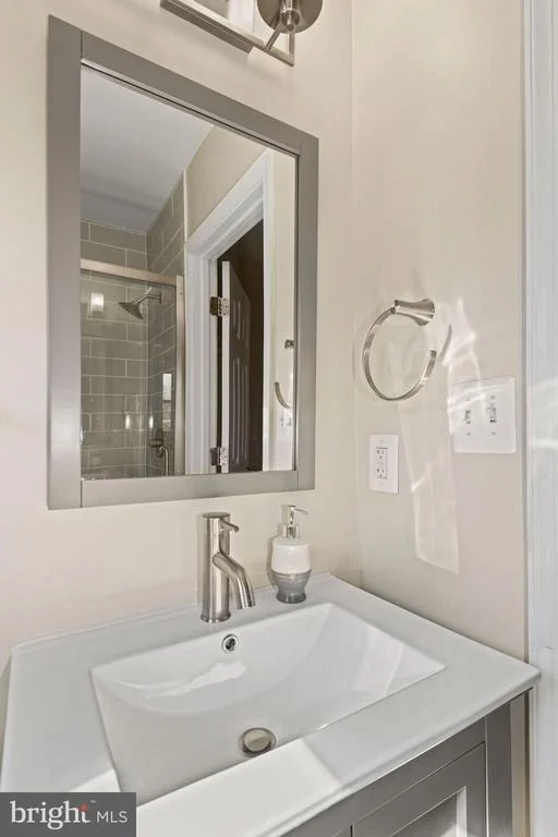 Photo of 2301 RAMBLEWOOD DRIVE
