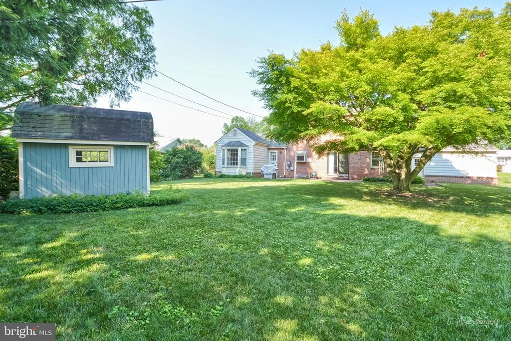 Photo of 202 MEADOWDALE LANE