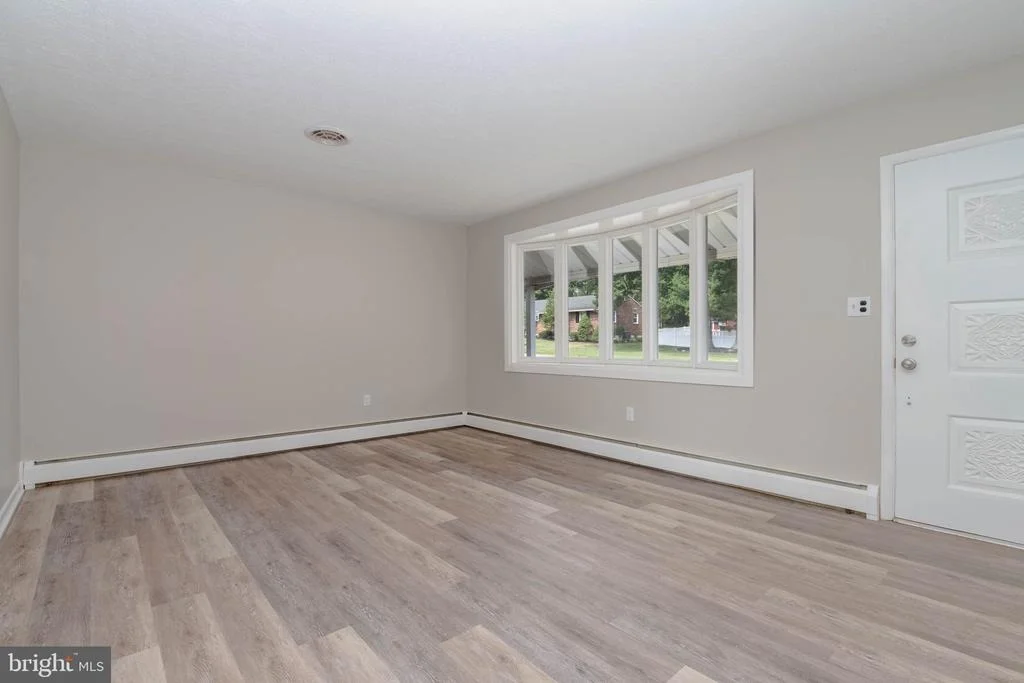 Photo of 9825 RICHLYN DRIVE