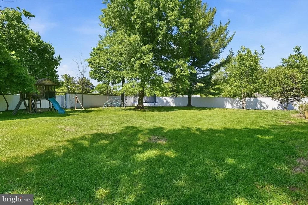 Photo of 9026 SUDLEY ROAD