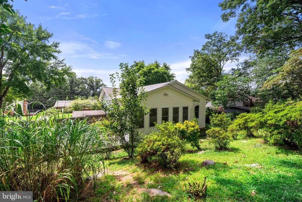 Photo of 7002 FITZPATRICK DRIVE