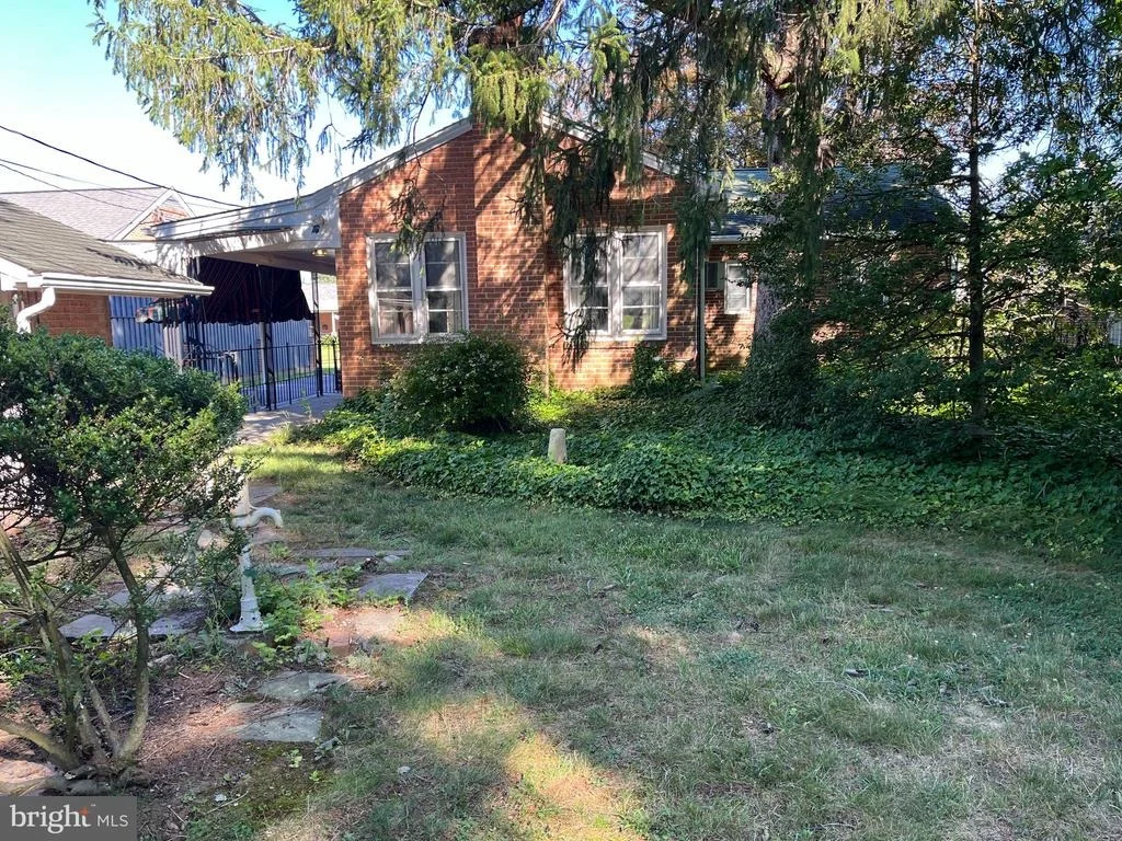 Photo of 604 GRANT PLACE