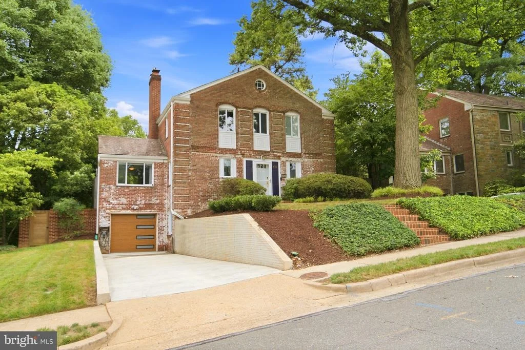 Photo of 432 ARGYLE DRIVE