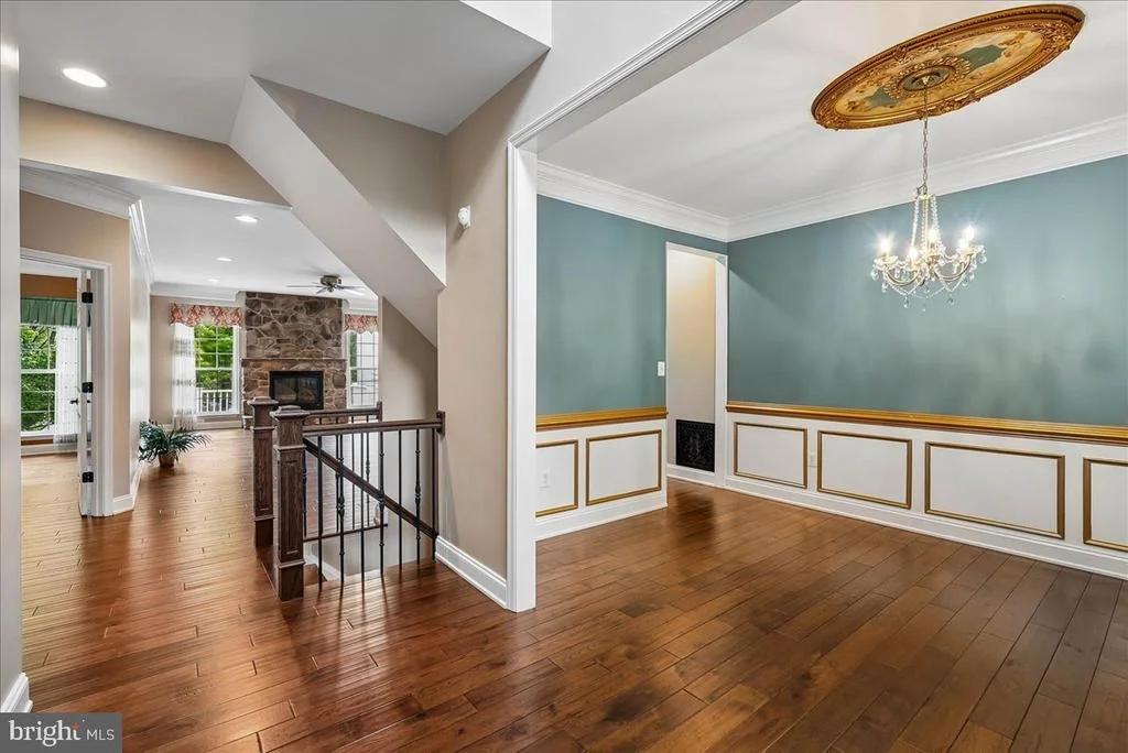 Photo of 320 N CONSTITUTION WAY