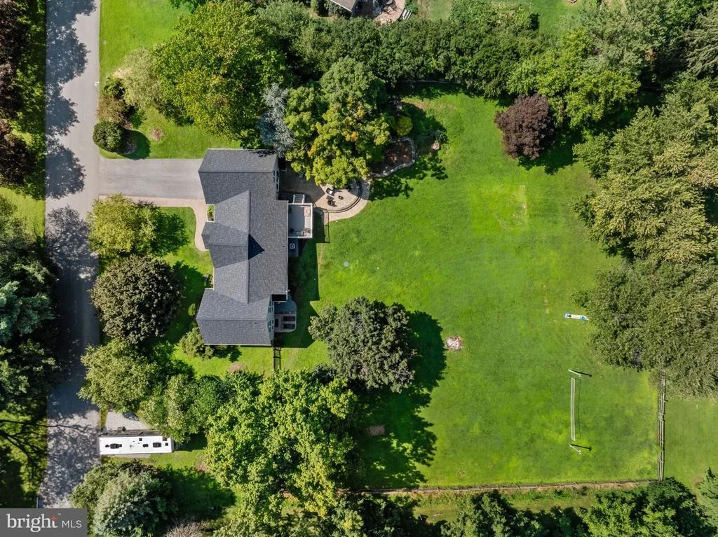Photo of 2696 WALSTON ROAD