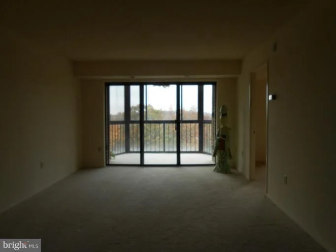Photo of Unit 807 at 15107 INTERLACHEN DRIVE