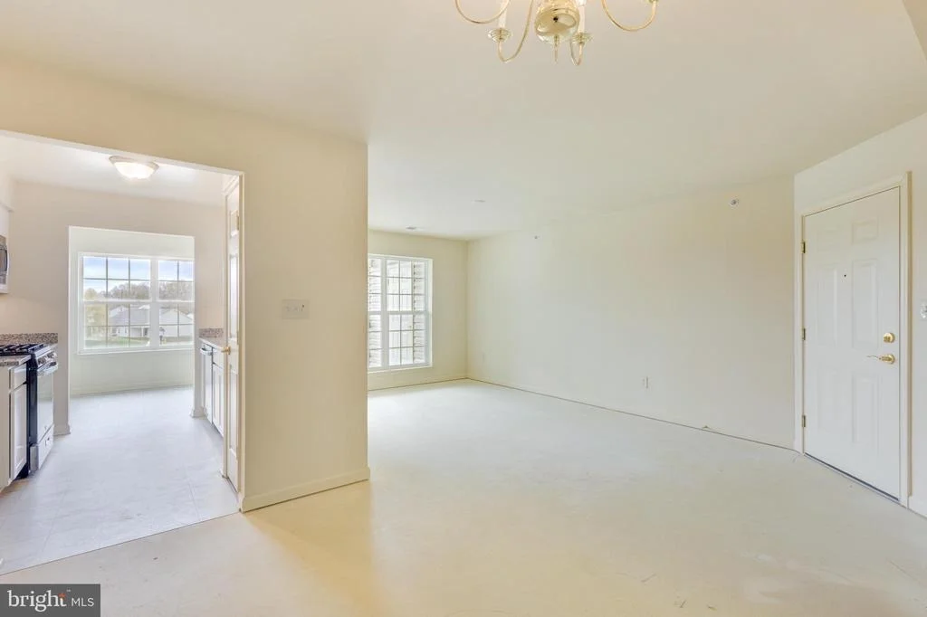 Photo of Unit 2D at 820 WEMBLEY DRIVE