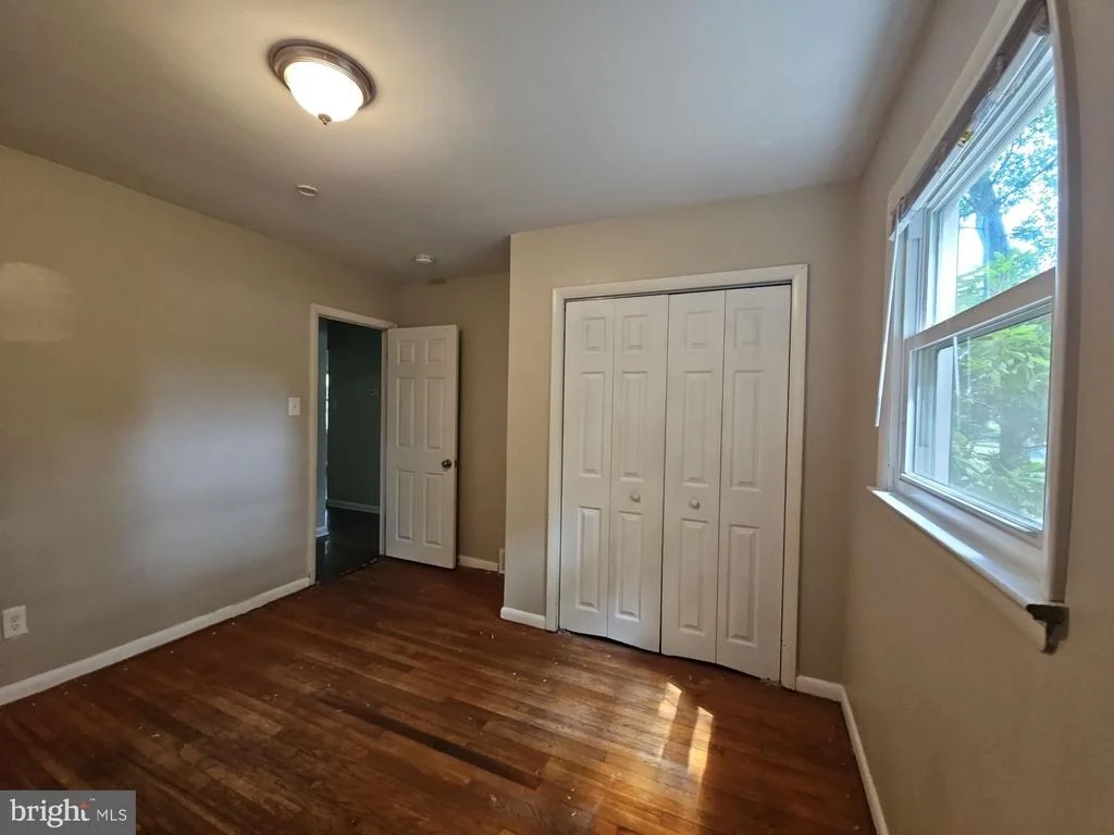 Photo of 109 W DAWSON DRIVE