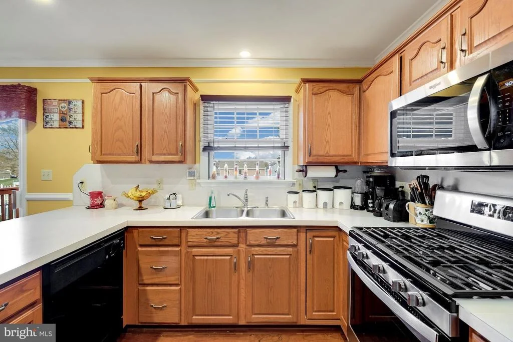 Photo of 425 CHARTRIDGE DRIVE