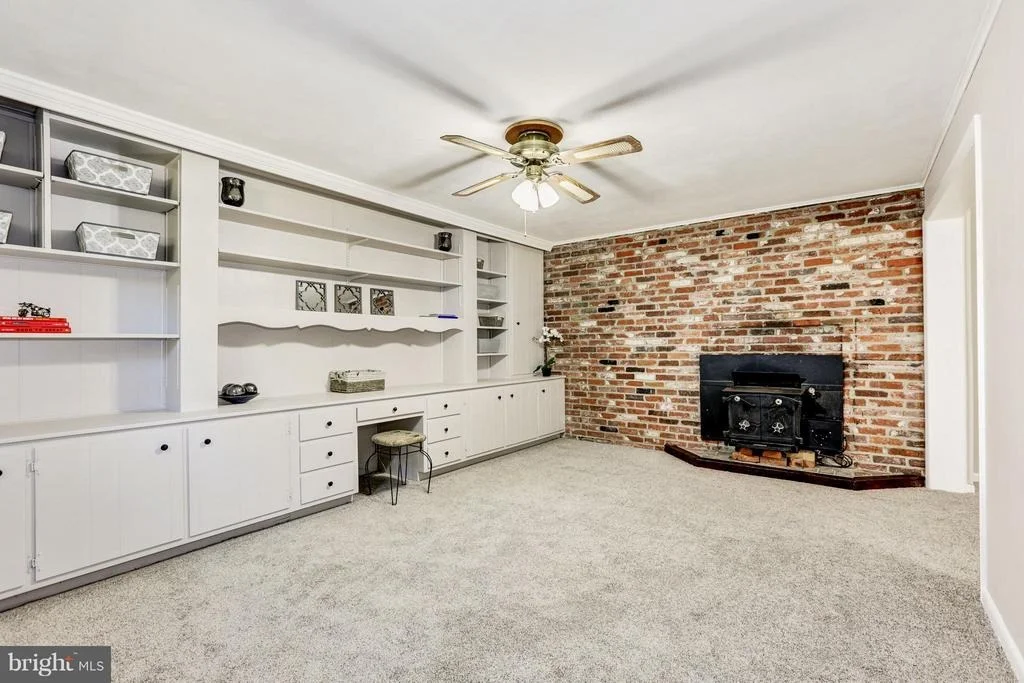 Photo of 18112 MUNCASTER ROAD