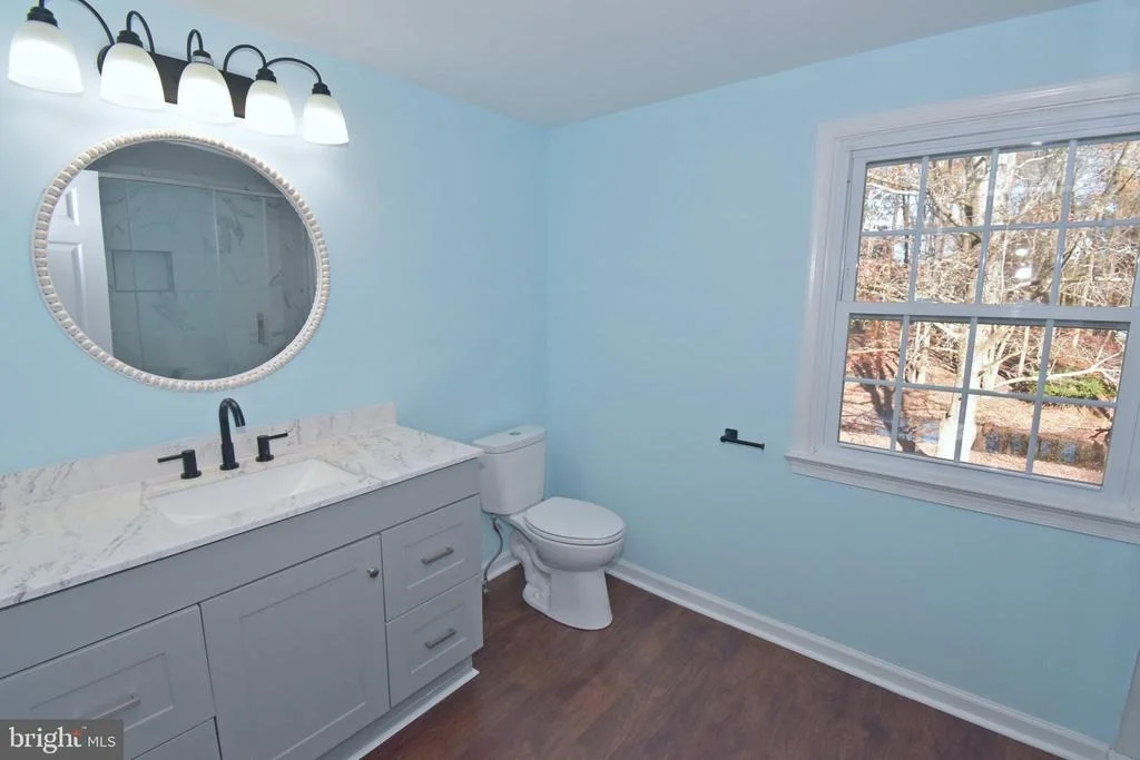 Photo of 4011 GROSSE POINT DRIVE