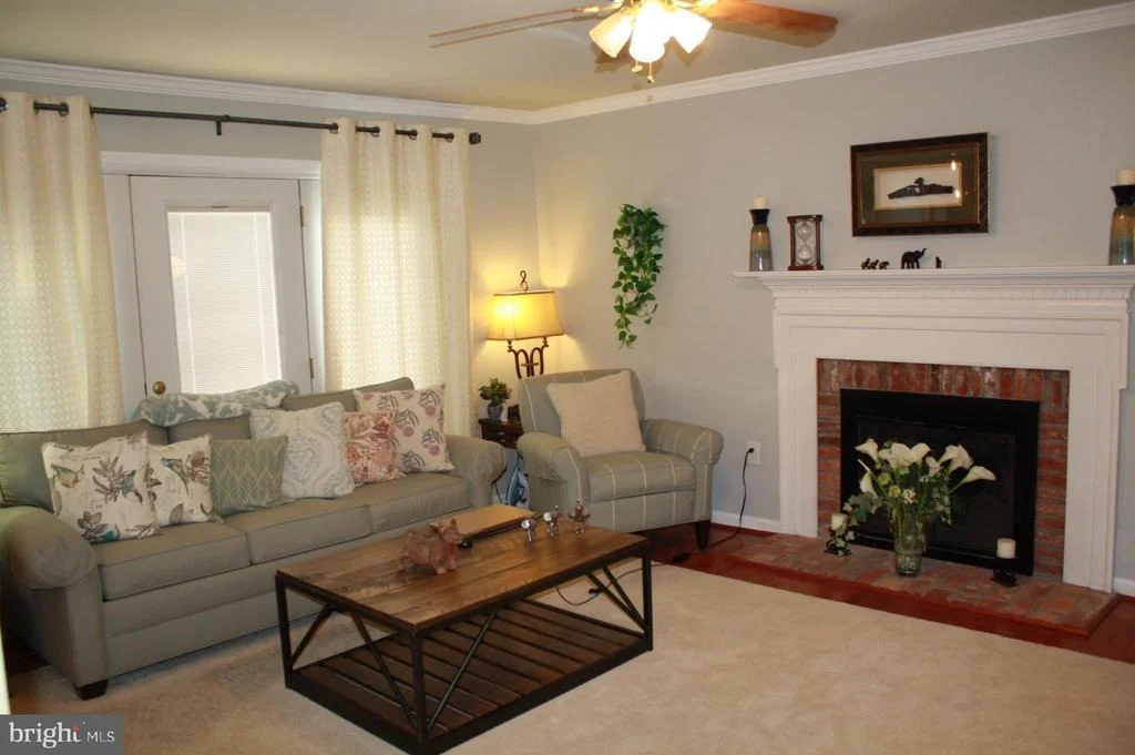 Photo of 8606 COMPASS COURT