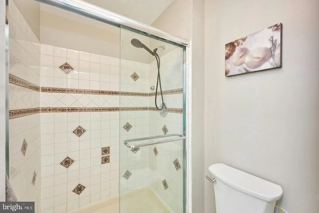 Photo of 806 RUST DRIVE NE