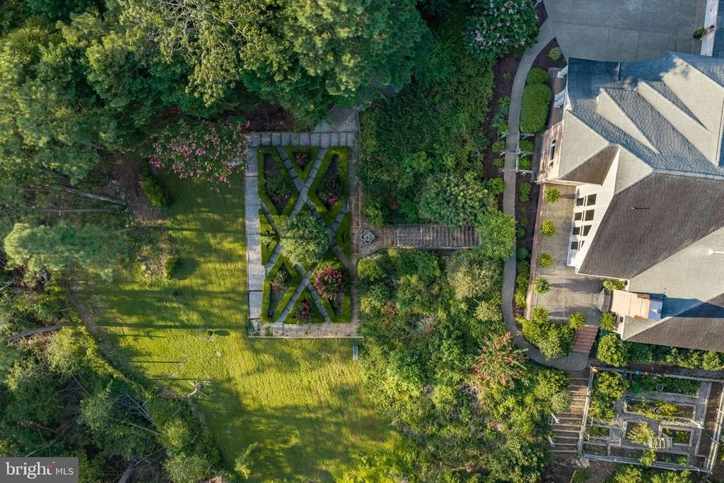 Photo of 5217 IVEY LANE