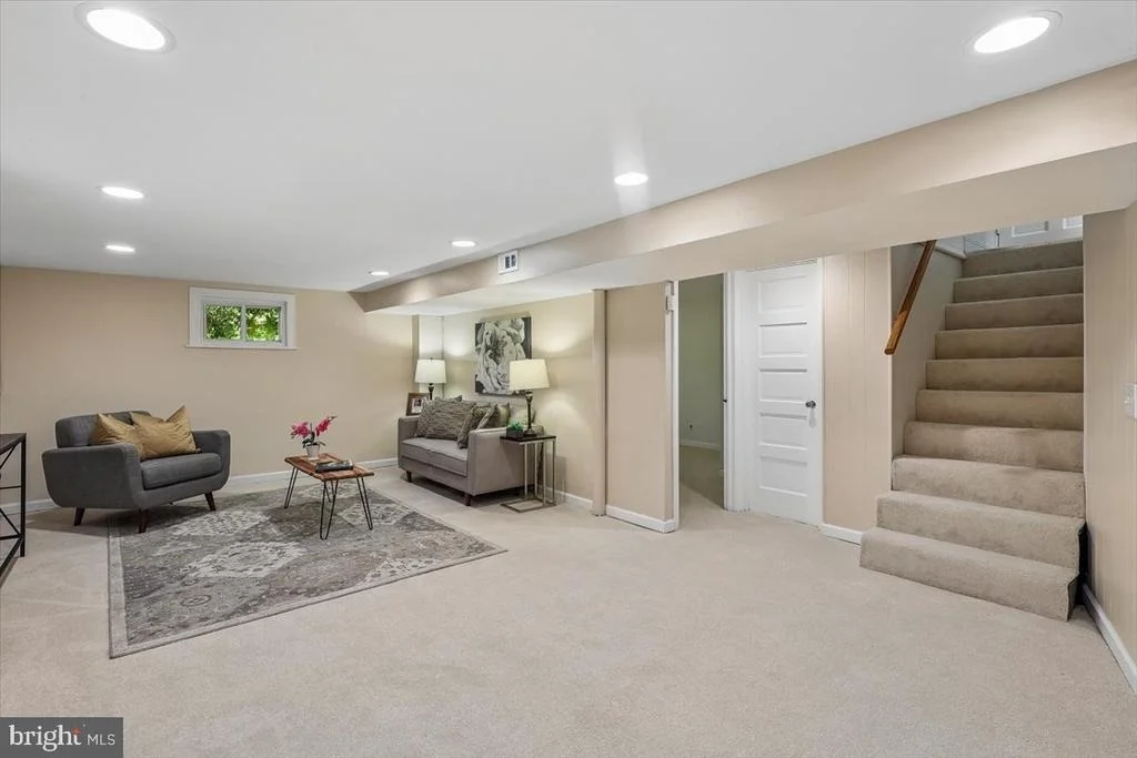 Photo of 1501 CREST ROAD