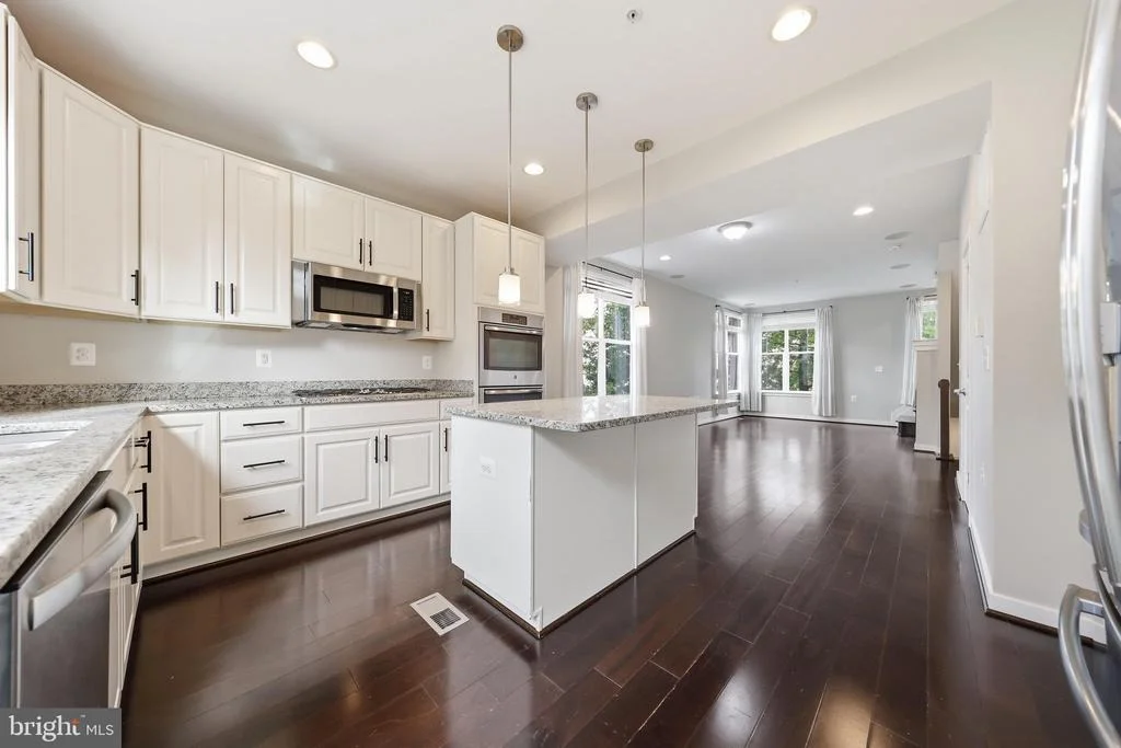 Photo of 1402 WHEYFIELD DRIVE