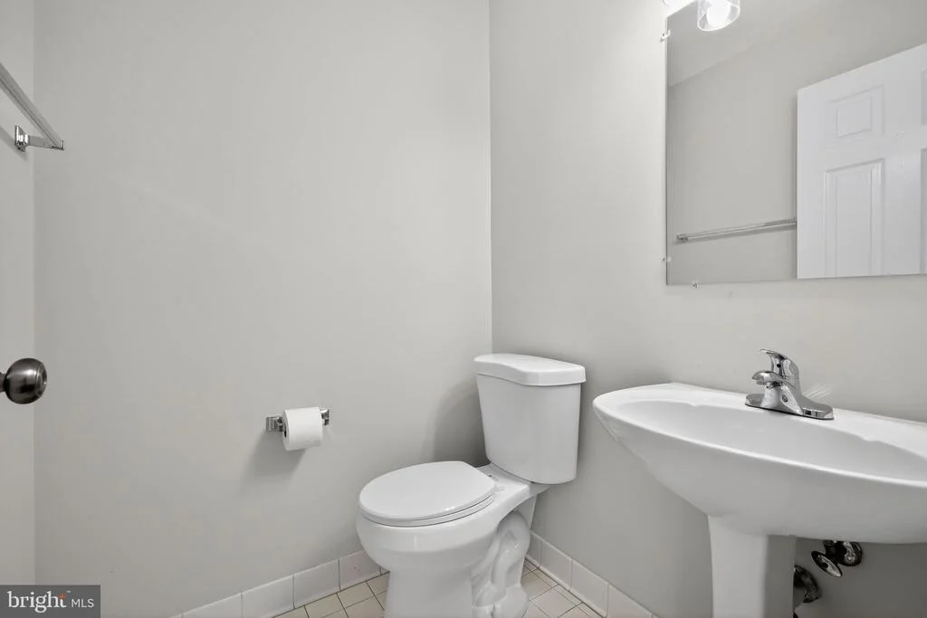 Photo of 15202 JOHNSTONE LANE