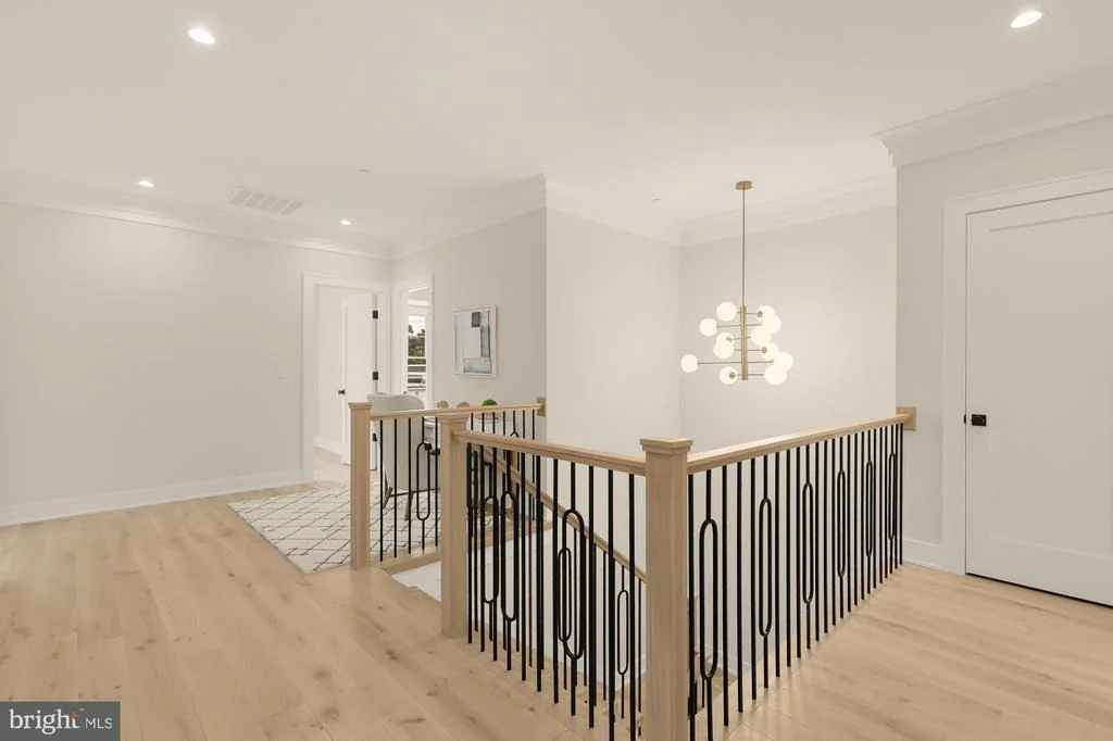 Photo of 9512 FOREST ROAD