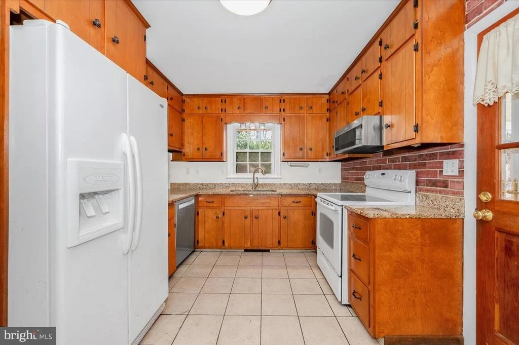 Photo of 9214 WARFIELD ROAD