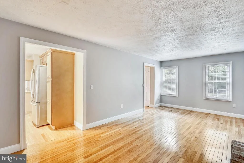 Photo of 15209 DONNA DRIVE