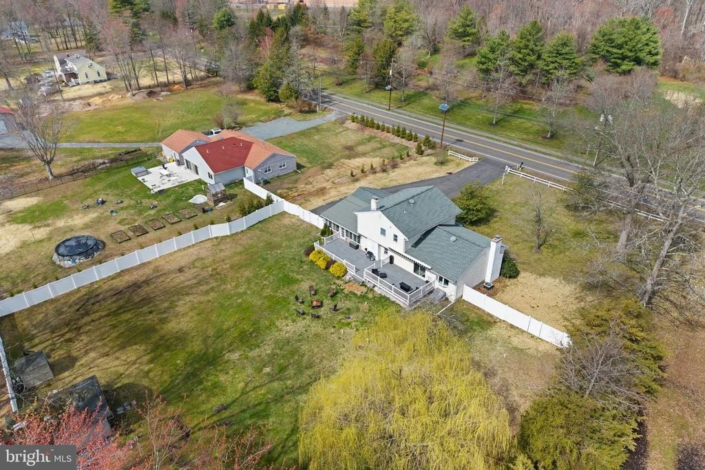 Photo of 115 EDGEBROOK ROAD