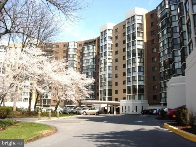 Photo of Unit 21007 at 15107 INTERLACHEN DRIVE
