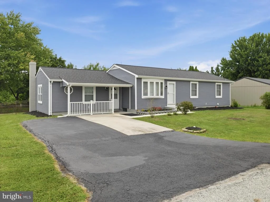Photo of 206 WELDON DRIVE