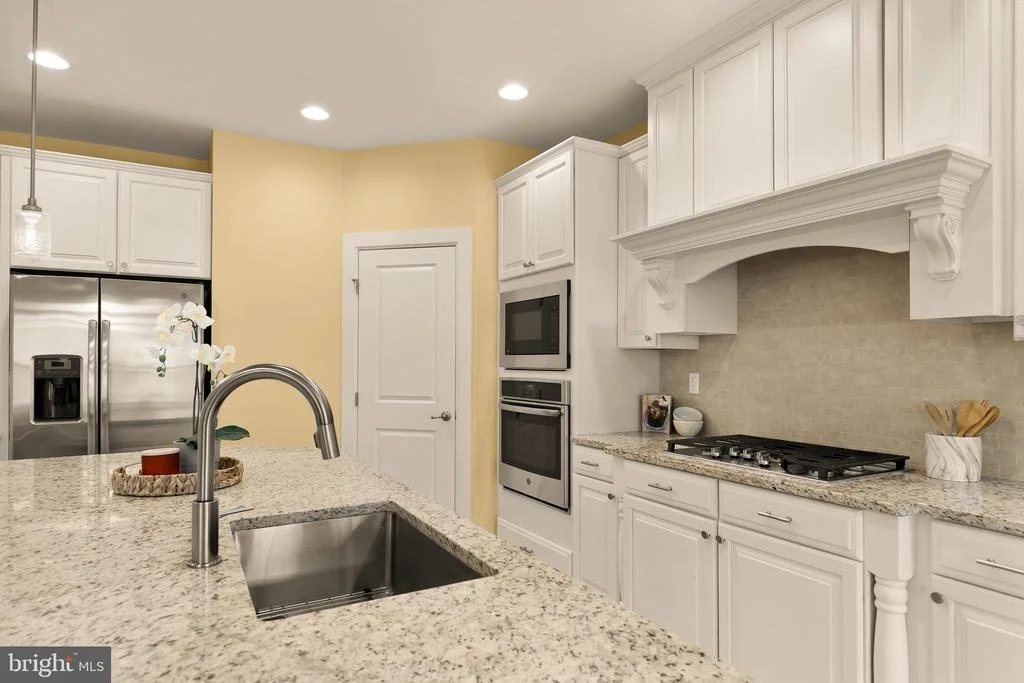 Photo of 33415 BRIDGEHAMPTON LANE