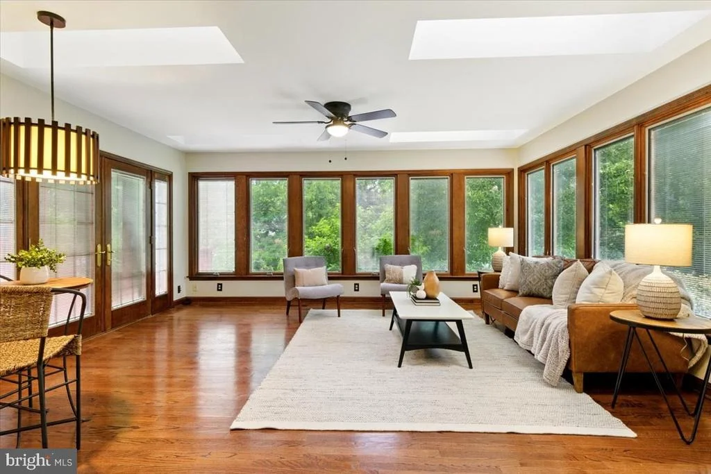 Photo of 123 EVERGREEN STREET