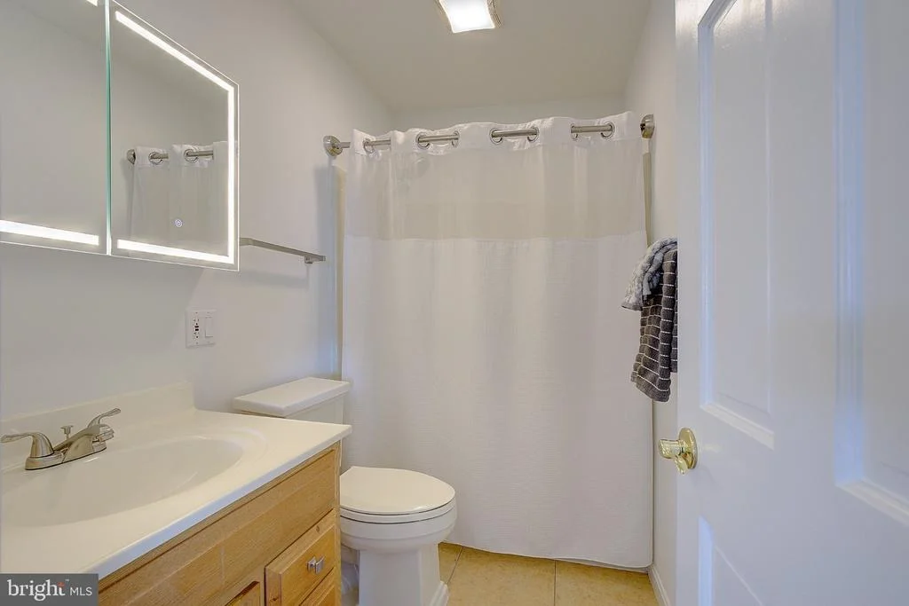 Photo of 8107 VENTNOR ROAD