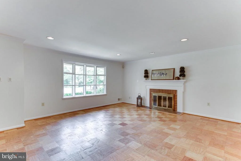 Photo of 7007 BRIGHT AVENUE
