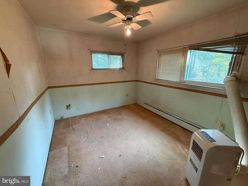 Photo of 9458 4TH PLACE