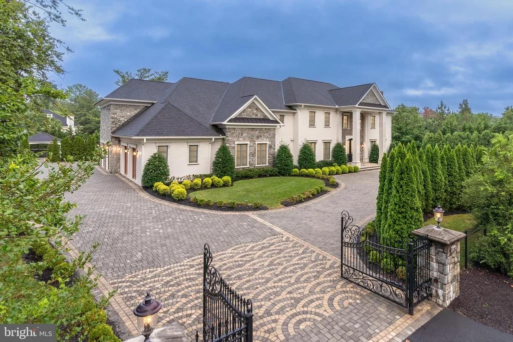Photo of 1181 BALLANTRAE LANE