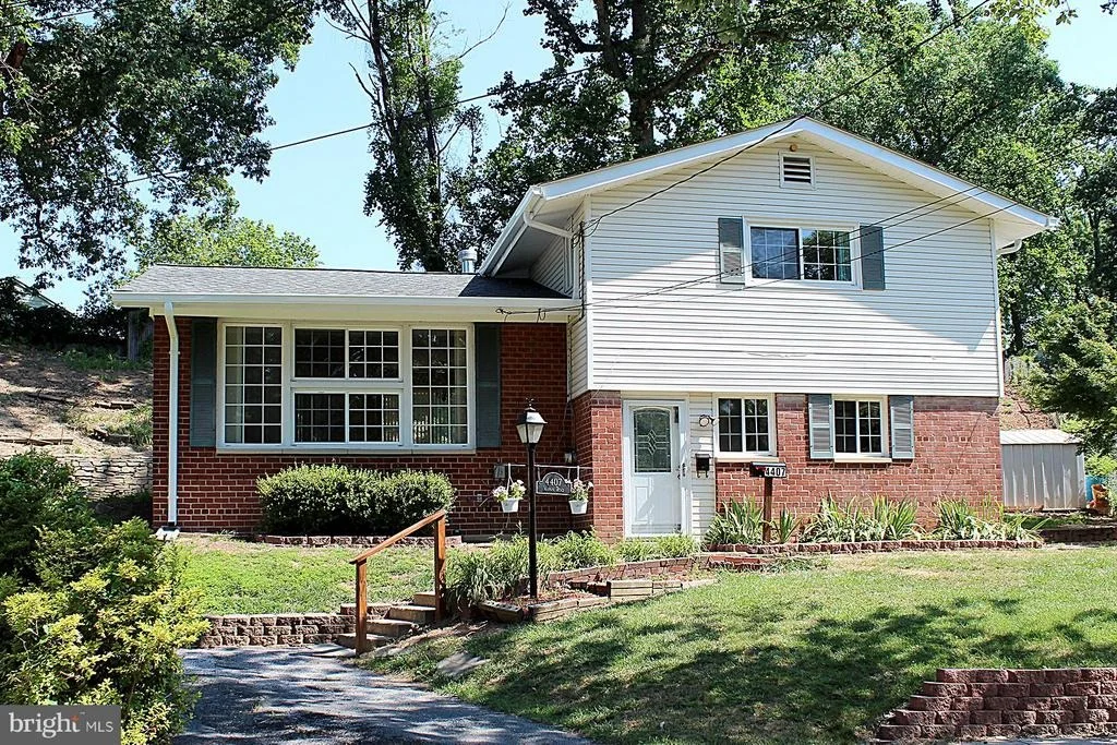 Photo of 4407 MAHAN COURT