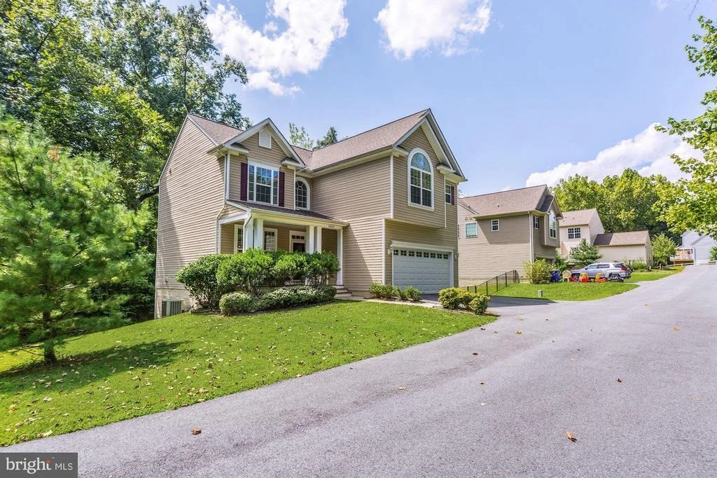 Photo of 8803 ROSE LANE